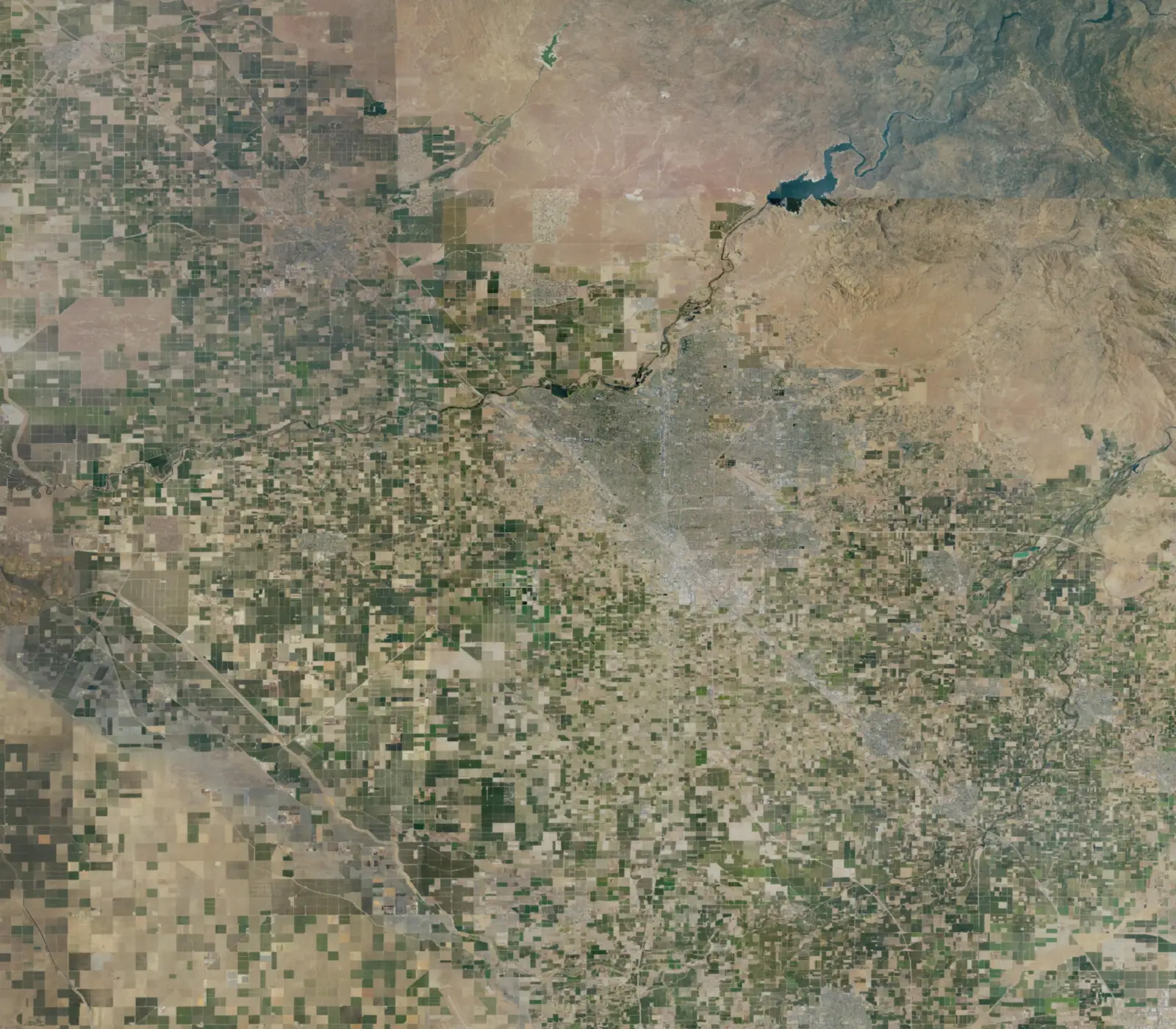 Aerial photograph of the central San Joaquin Valley around Fresno, Madera, Clovis, and Selma